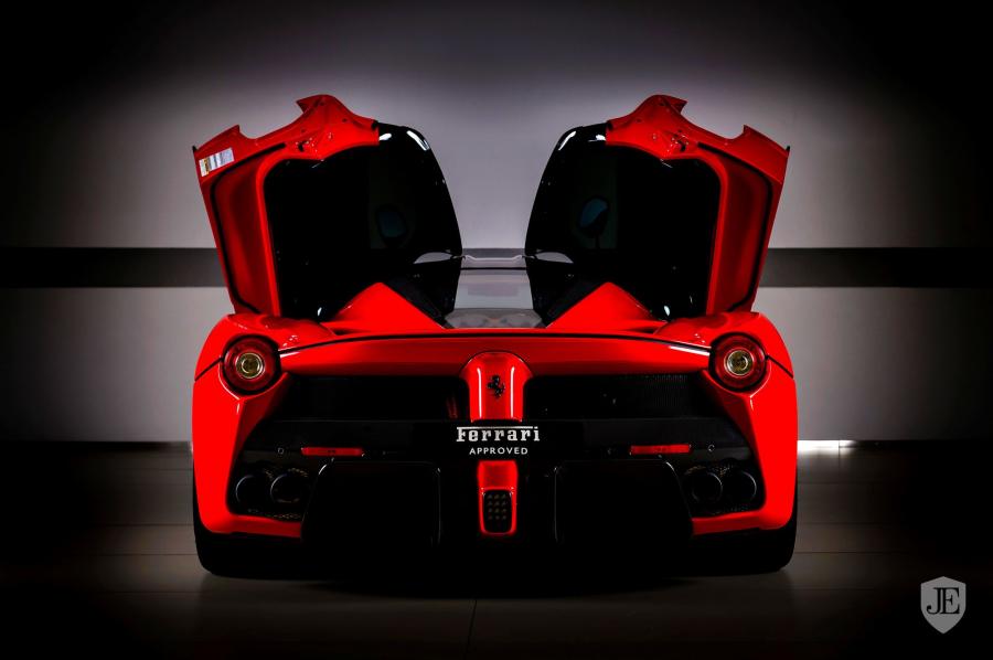  Ferrari LaFerrari Rosso Corsa 2014 года  (фото 11 из 19)